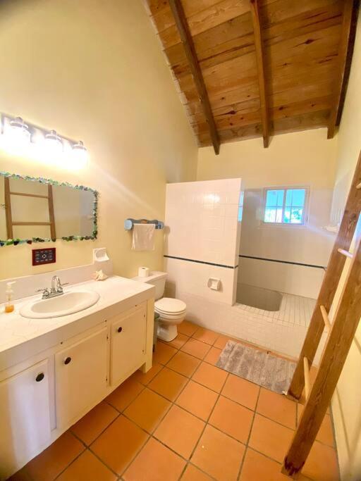 Villa •:•Wow•:• Big Pool & Cool Sunsets Charlestown Esterno foto
